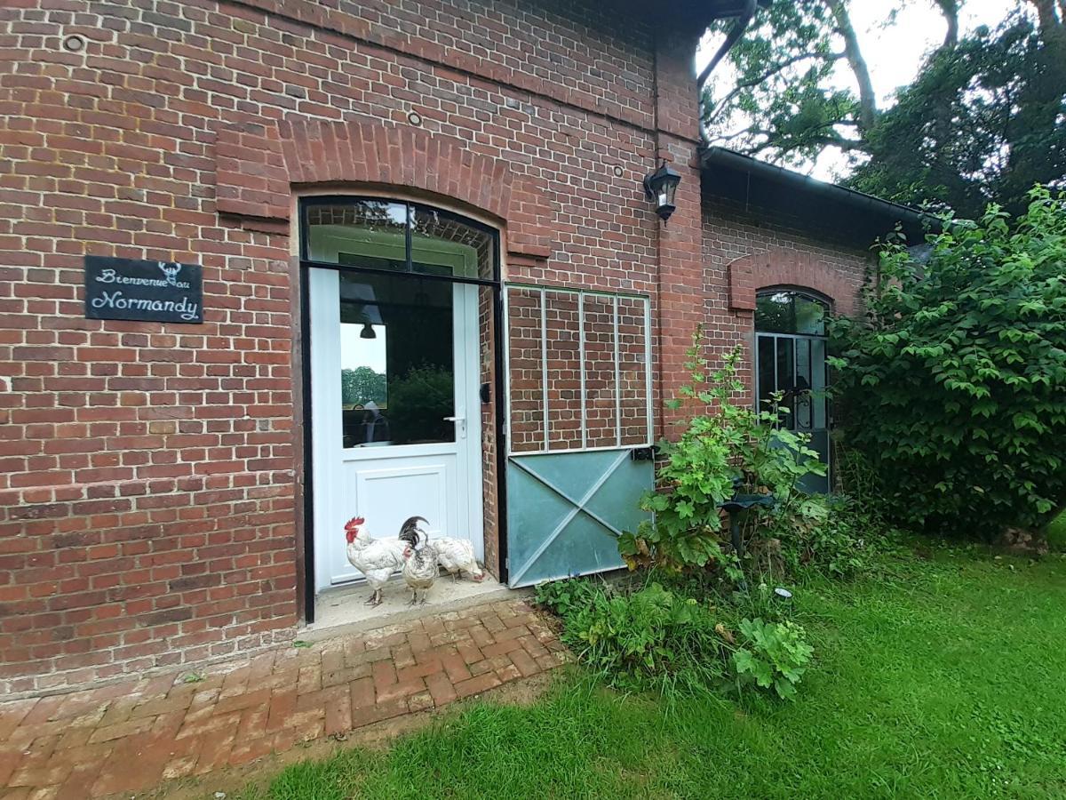 Les Gites Du Chateau De Maltot Saint-Ouen-du-Breuil エクステリア 写真
